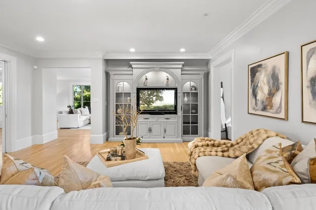 $5,388,888 | 19050 Camino Barco, Saratoga, CA 95070