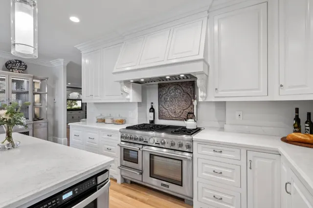 $5,388,888 | 19050 Camino Barco, Saratoga, CA 95070