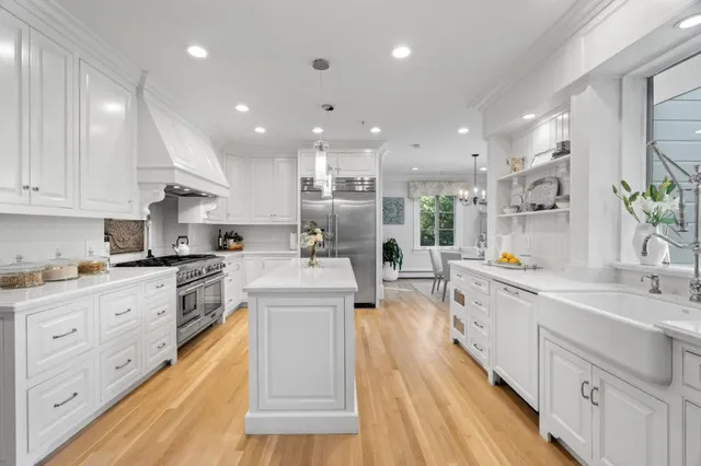 $5,388,888 | 19050 Camino Barco, Saratoga, CA 95070