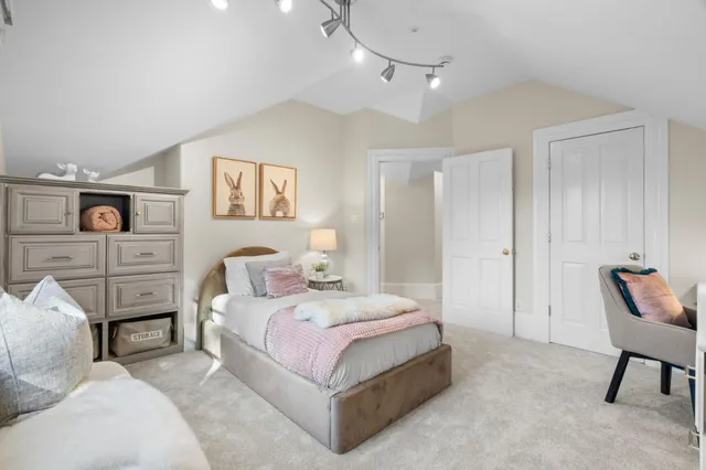 $5,388,888 | 19050 Camino Barco, Saratoga, CA 95070