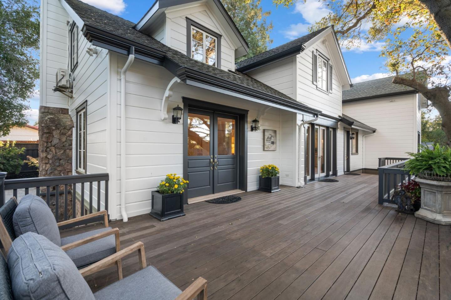 19050 Camino Barco Saratoga, CA 95070 - Photo 4 of 91