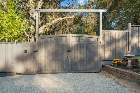 $5,388,888 | 19050 Camino Barco, Saratoga, CA 95070