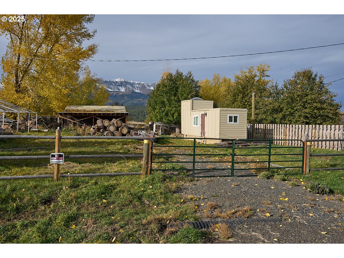 61486 Liberty Road Joseph, OR 97846 - Photo 38 of 48