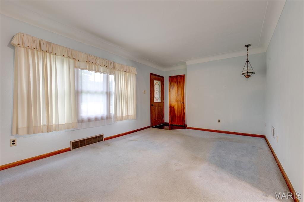 5673 Humbert Road Godfrey, IL 62035 - Photo 14 of 37