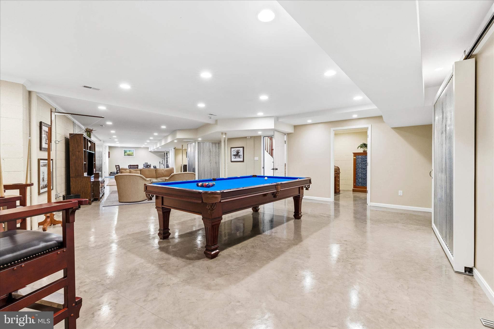10691 Easterday Road Myersville, MD 21773 - Photo 39 of 79 a room with furniture and pool table