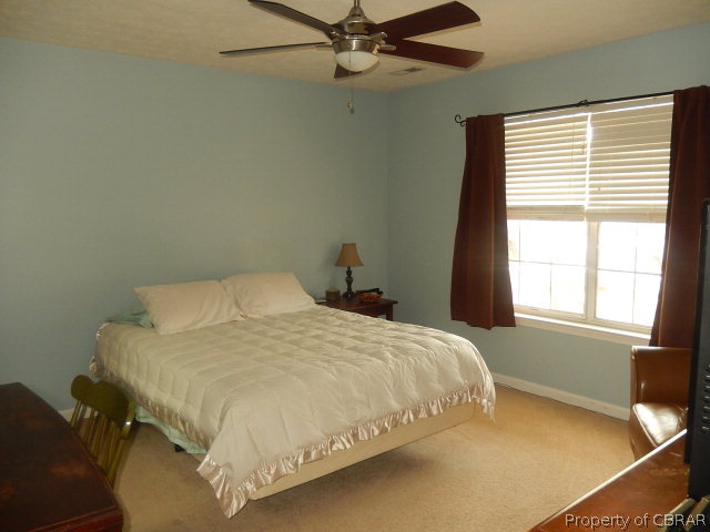 3031 Rachael Lane Hayes, VA 23072 - Photo 10 of 24