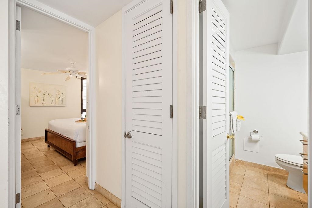 3785 Lower Honoapiilani Road, Unit 208 Lahaina, HI 96761 - Photo 33 of 50 a bathroom with a tub and shower