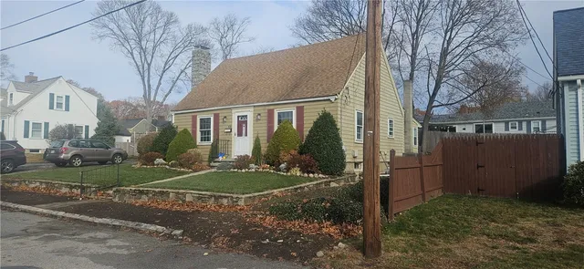 $389,900 | 63 Benbridge Avenue, Warwick, RI 02888