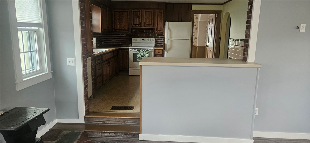 63 Benbridge Avenue Warwick, RI 02888 - Photo 7 of 14 den