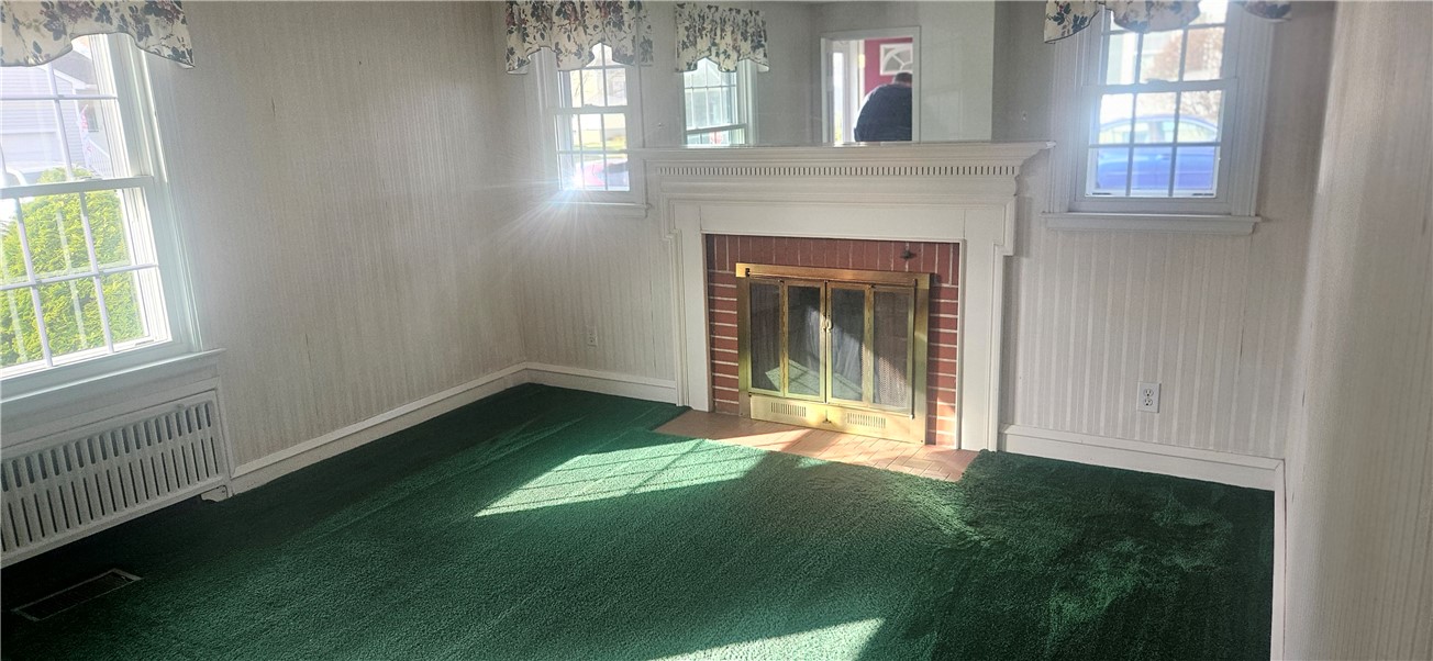 63 Benbridge Avenue Warwick, RI 02888 - Photo 8 of 14 living room