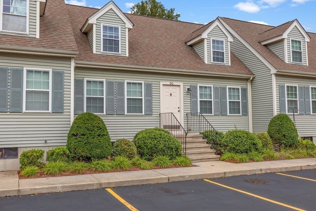 25 West Howard Street, Unit D2 Quincy, MA 02169 - Photo 3 of 24