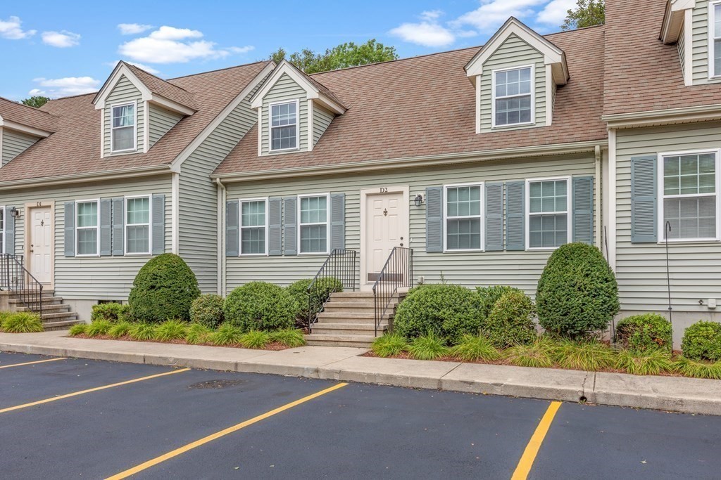 25 West Howard Street, Unit D2 Quincy, MA 02169 - Photo 4 of 24