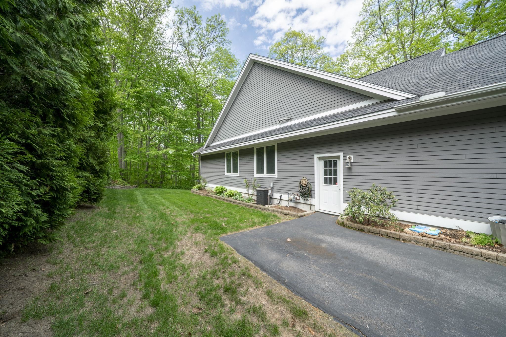 26 Thayer Pond Road Concord, NH 03301 - Photo 42 of 44