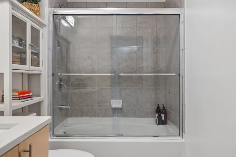 $1,299,900 | 415 Church Street, Unit 1003, Nashville, TN 37219