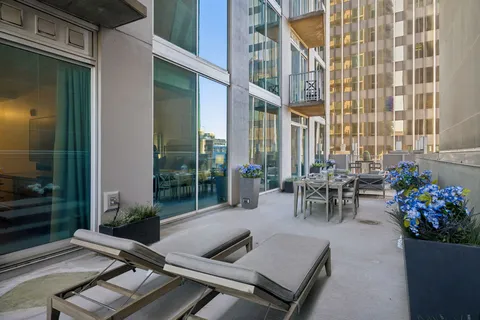$1,299,900 | 415 Church Street, Unit 1003, Nashville, TN 37219