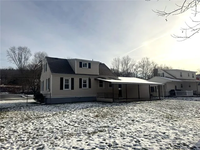 $185,900 | 828 East Cir Drive, Vestal, NY 13850