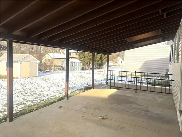 $185,900 | 828 East Cir Drive, Vestal, NY 13850