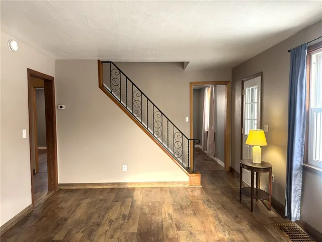 $185,900 | 828 East Cir Drive, Vestal, NY 13850