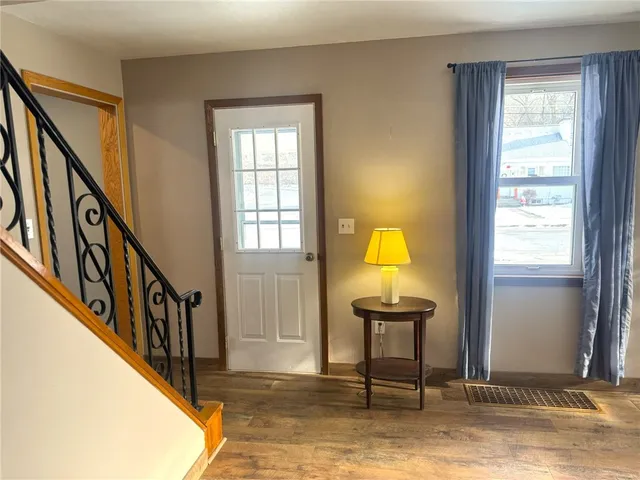 $185,900 | 828 East Cir Drive, Vestal, NY 13850