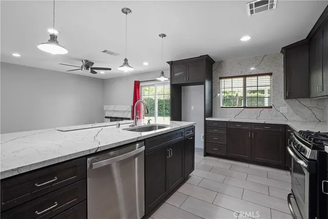 $4,200 | 20247 Kinzie Street, Chatsworth, CA 91311