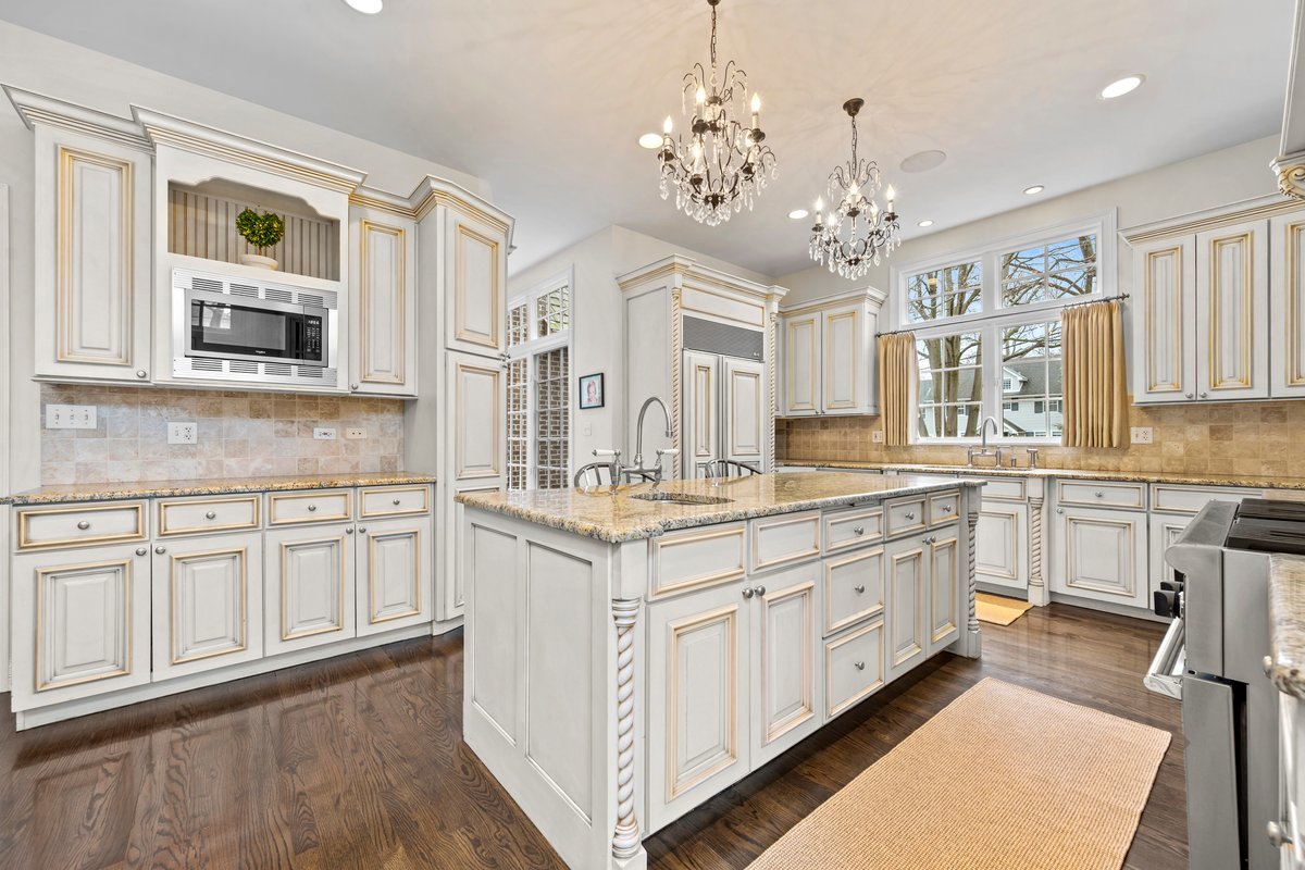 410 Cedar Street Winnetka, IL 60093 - Photo 17 of 57