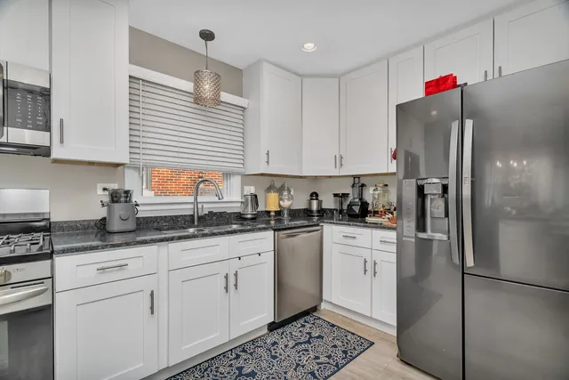 $464,900 | 4217 Main Street, Downers Grove, IL 60515