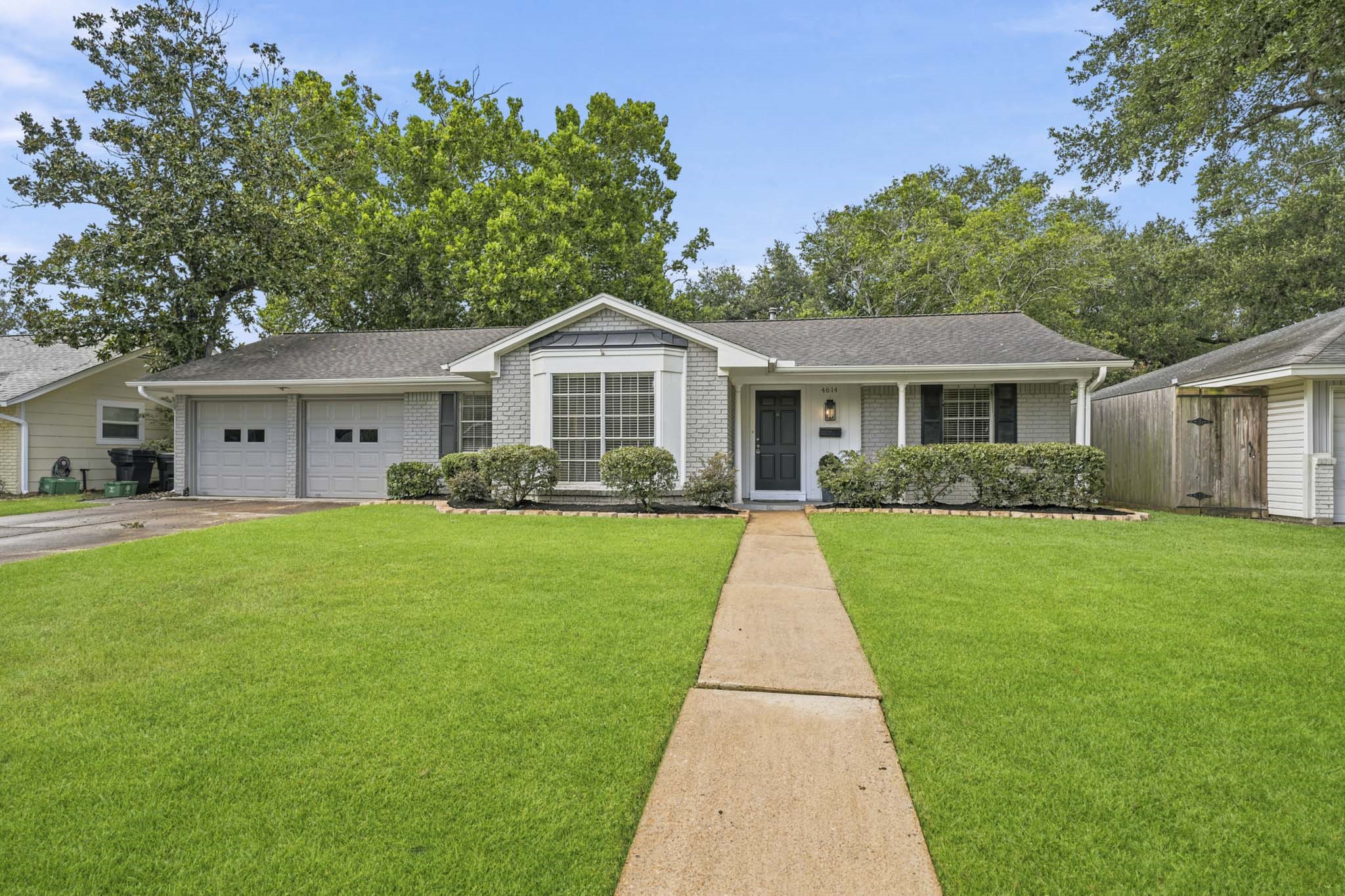 4614 Hummingbird Street Houston, TX 77035 - Photo 3 of 39