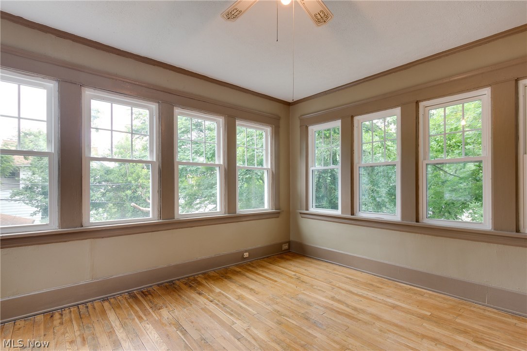 3262 Redwood Road Cleveland Heights, OH 44118 - Photo 17 of 23 2nd floor sunroom with newer windows