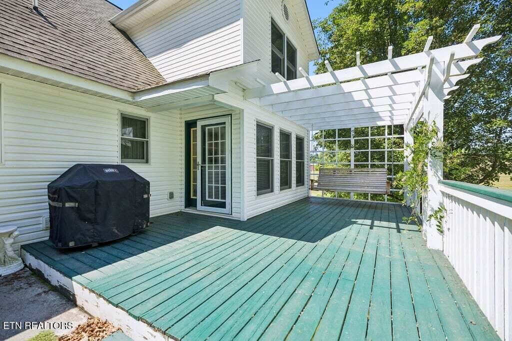 133 Rolling Hills Rutledge, TN 37861 - Photo 29 of 40 Beautiful Expansive Rear Deck