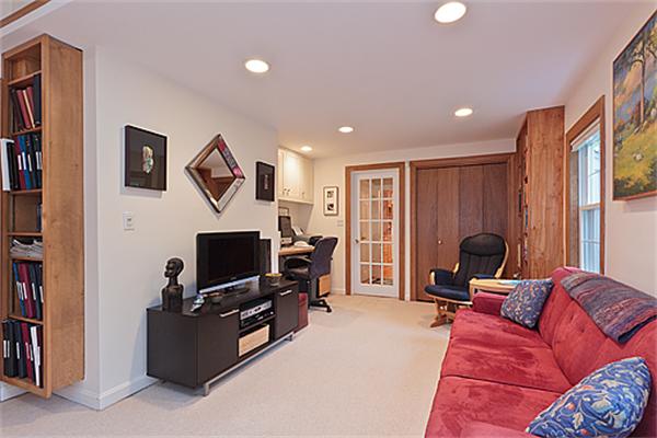 133 Dalton Road Belmont, MA 02478 - Photo 5 of 20 Gallery Image 5