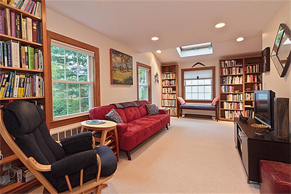 133 Dalton Road Belmont, MA 02478 - Photo 6 of 20 Gallery Image 6