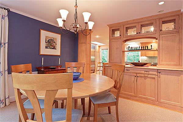 133 Dalton Road Belmont, MA 02478 - Photo 8 of 20 Gallery Image 8