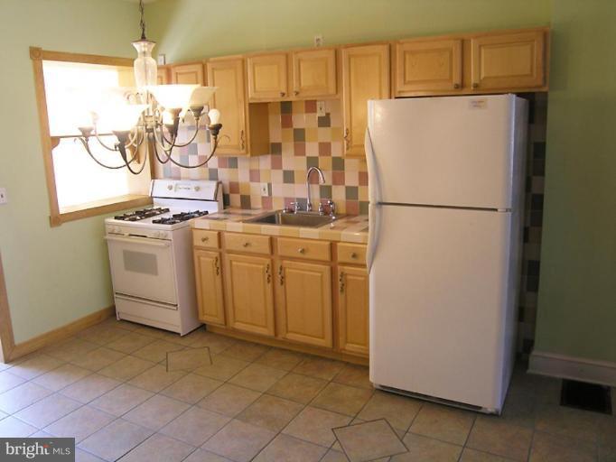 4344 Falls Road Baltimore, MD 21211 - Photo 8 of 24 Kitchen