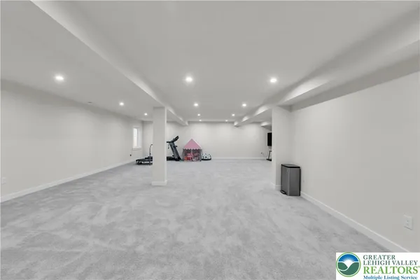 $1,050,000 | 1526 Jays Run, Fogelsville, PA 18051