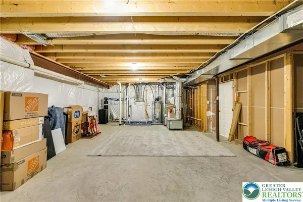 $1,050,000 | 1526 Jays Run, Fogelsville, PA 18051
