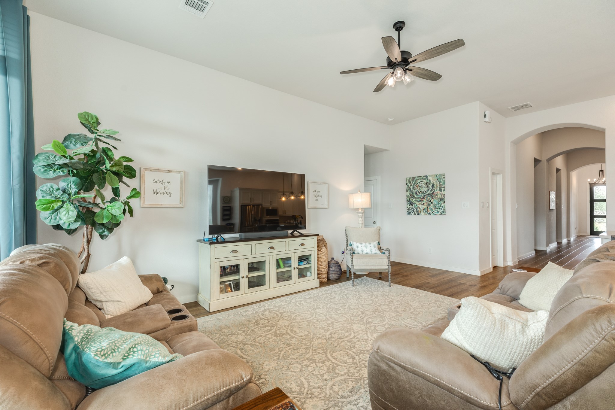 4010 Shackleton Court Rosharon, TX 77583 - Photo 13 of 37 You’ll also appreciate a major recent upgrade: in 2025, the home’s A/C system was updated with a 5-ton RUUD unit that comes with a 1-year warranty—so you can keep it nice and frosty inside, even when the Texas summer heat is doing its thing.