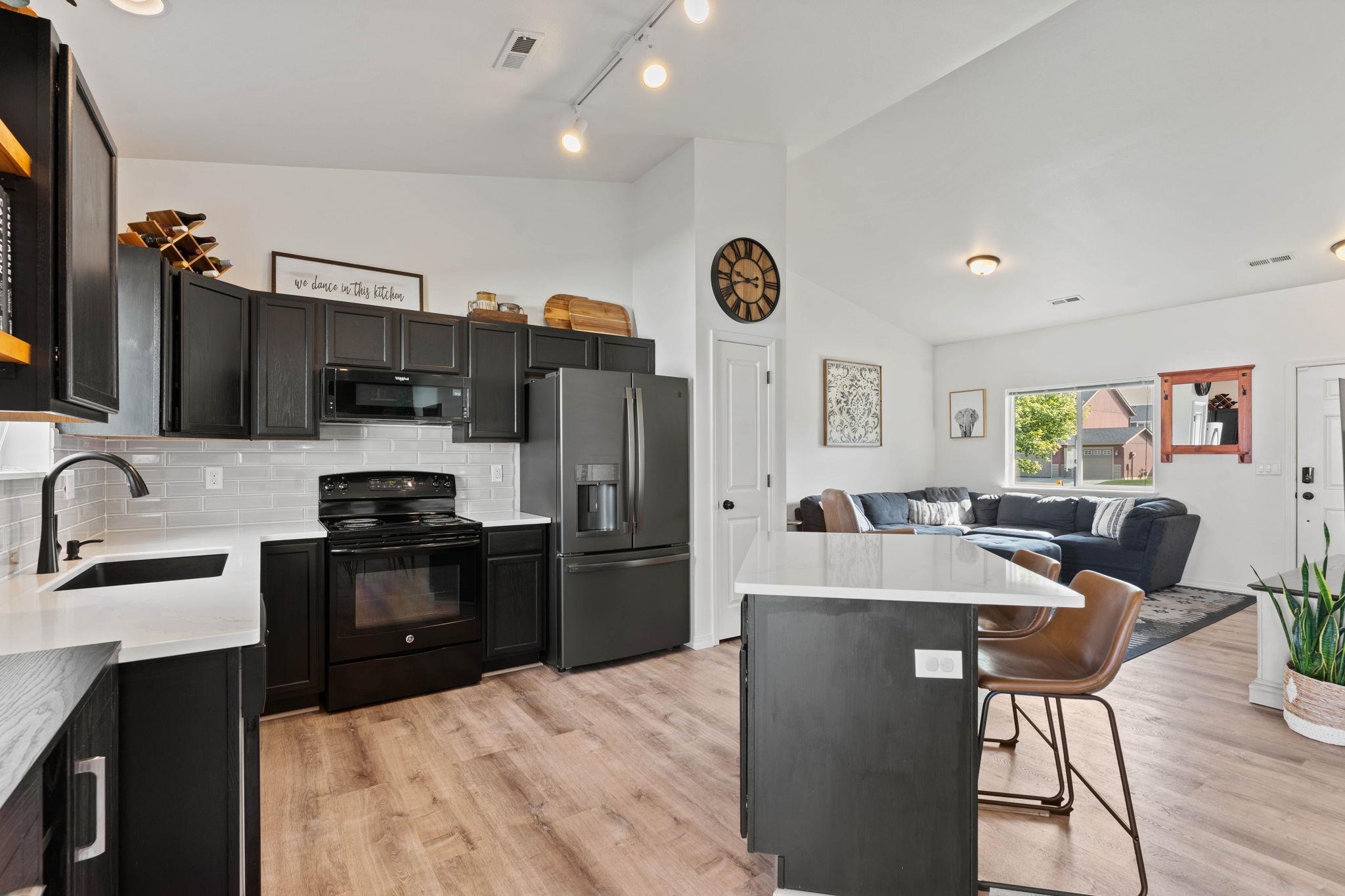 4506 South Carnation Road Spokane, WA 99224 - Photo 12 of 36
