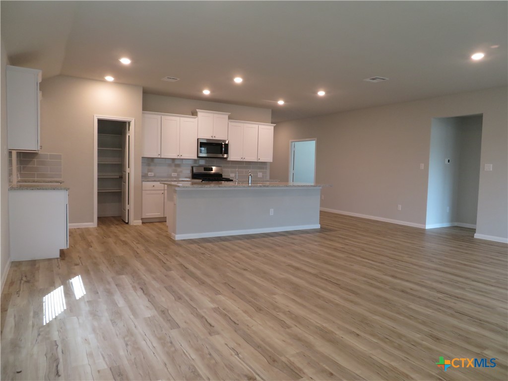 554 Blue Stem Road New Braunfels, TX 78130 - Photo 3 of 23