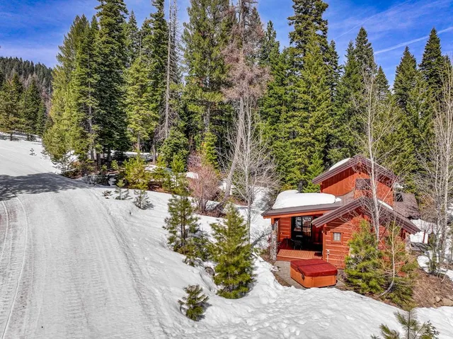 $1,190,000 | 87 Clearwater Court, Donnelly, ID 83615