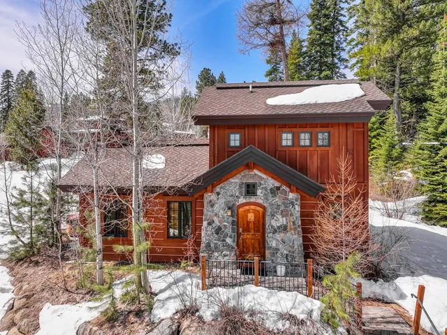 $1,190,000 | 87 Clearwater Court, Donnelly, ID 83615