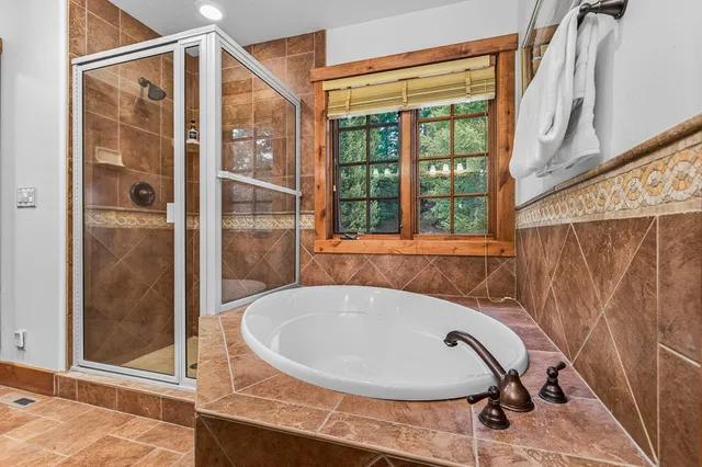 $1,190,000 | 87 Clearwater Court, Donnelly, ID 83615