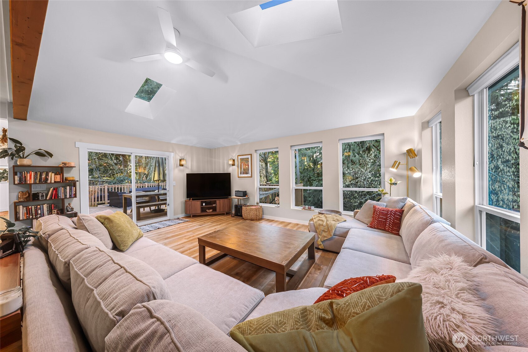 997 Goat Trail Loop Road Mukilteo, WA 98275 - Photo 19 of 33