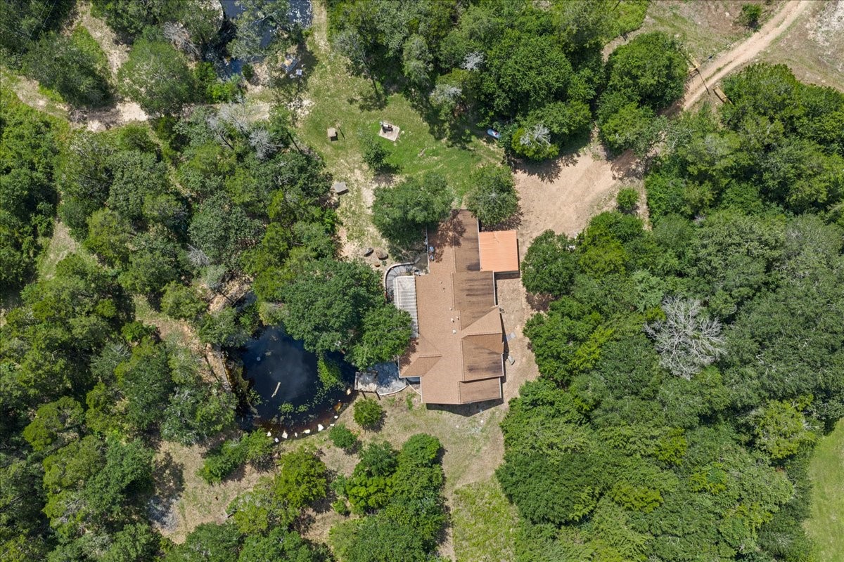 7750 Rolling Creek Road Burton, TX 77835 - Photo 39 of 42
