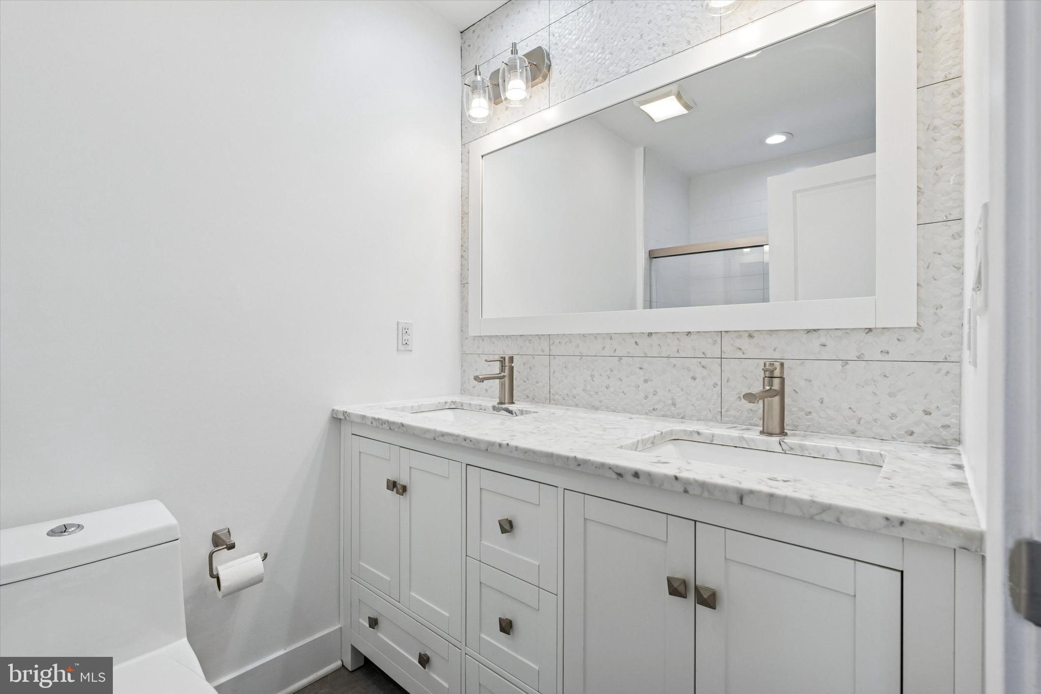 2127 Cross Street Philadelphia, PA 19146 - Photo 13 of 25