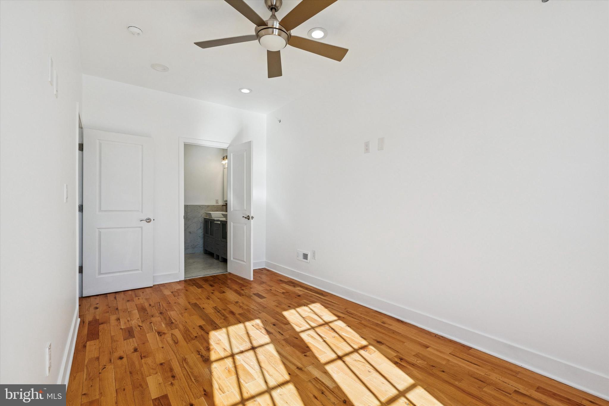 2127 Cross Street Philadelphia, PA 19146 - Photo 17 of 25