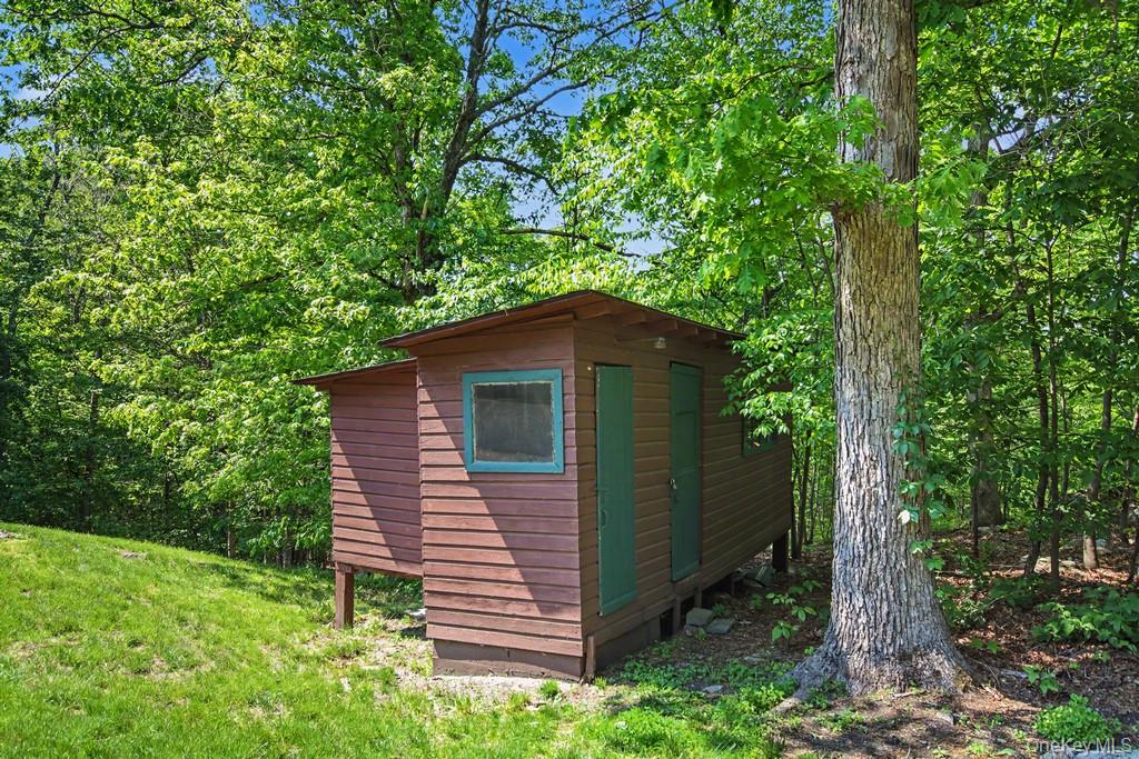 33 Cimarron Road Putnam Valley, NY 10579 - Photo 38 of 49