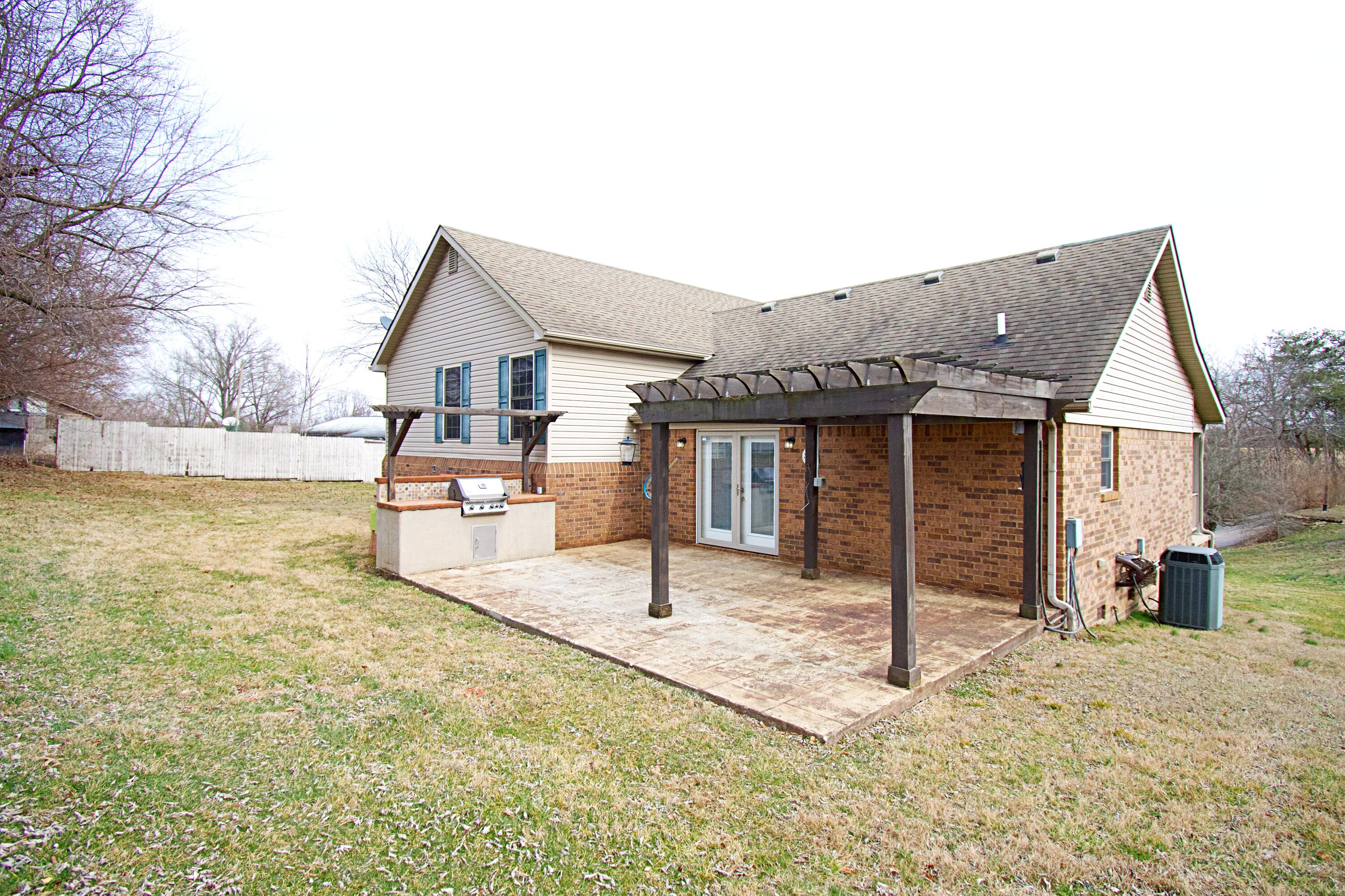 985 Scaffold Cane Road Berea, KY 40403 - Photo 5 of 29 Berea 5