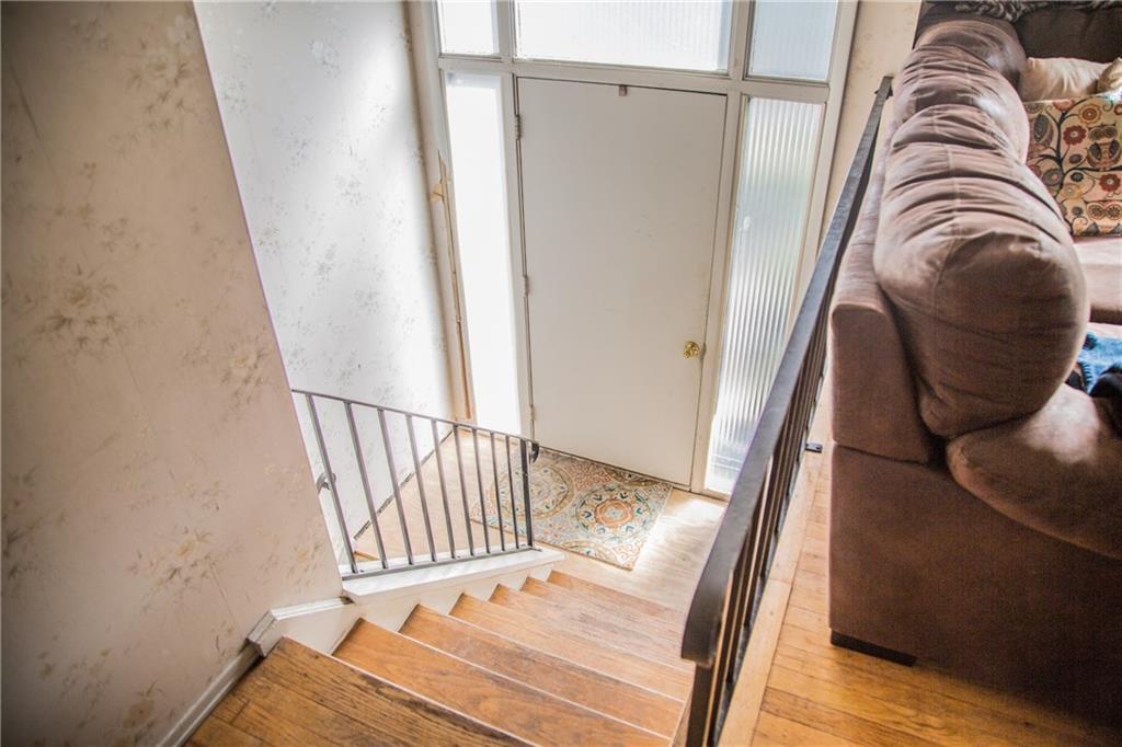 11 Highmeadow Road Pittsburgh, PA 15215 - Photo 3 of 11 Gallery Image 3