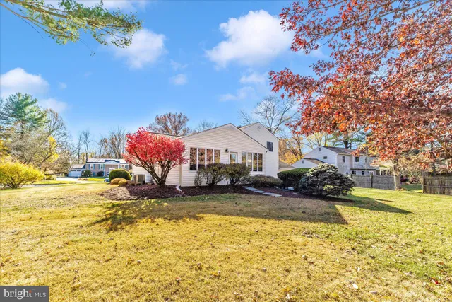 a view of yard with swimming pool