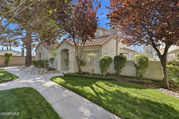 $334,900 | 37940 42nd Street East, Unit 136, Palmdale, CA 93552